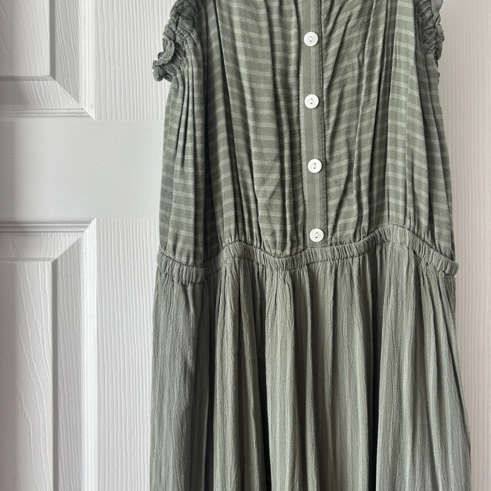 Universal Threads Striped Square Neck Tiered Slee… - image 6